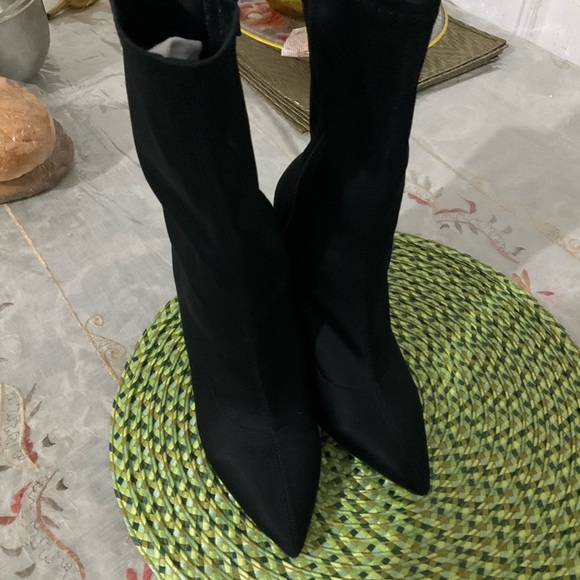 Elegant Black Women's Stiletto Boots - Picture 3 of 5